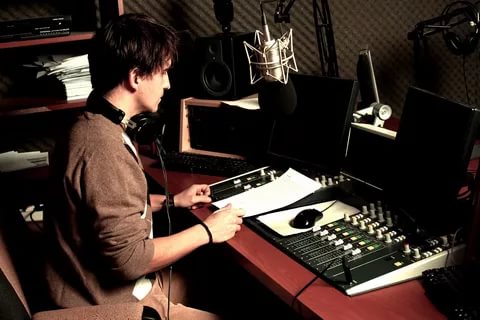 Собственное радио на день рождния. Подарочные сертификаты Ultra Подарки Москва. Купить оригинальный подарок или подарочный сертификат на Собственное радио на день рождния. Сервис UltraPodarki.ru Москва 8 800 505 95 30. 