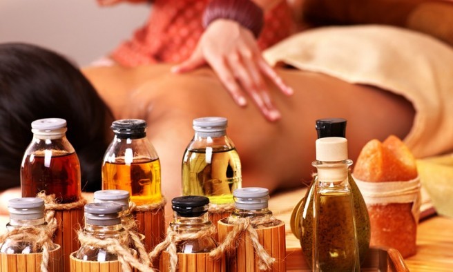 Балийский ойл массаж. Подарочные сертификаты Ultra Подарки Москва. Купить оригинальный подарок или подарочный сертификат на Балийский ойл массаж. Сервис UltraPodarki.ru Москва 8 800 505 95 30. 