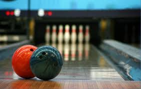 Игра в боулинг в Москве.Ultra Подарки. Игра в боулинг в Москве. Сервис: UltraPodarki.ru 8 800 505 95 30. Игра в боулинг, игра в боулинг Москва, боулинг Москва, купить боулинг Москва, играть в боулинг, играть в боулинг Москва