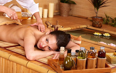 Королевский балийский массаж . Подарочные сертификаты Ultra Подарки Москва. Купить оригинальный подарок или подарочный сертификат на Королевский балийский массаж . Сервис UltraPodarki.ru Москва 8 800 505 95 30.