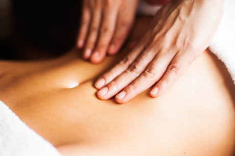 Лимфодренажный оил-массаж. Подарочные сертификаты Ultra Подарки Москва. Купить оригинальный подарок или подарочный сертификат на Лимфодренажный оил-массаж. Сервис UltraPodarki.ru Москва 8 800 505 95 30. 