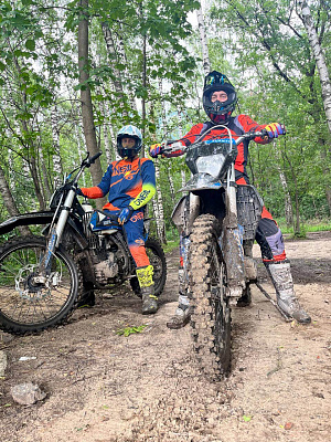 Прокат мотоциклов. Подарочные сертификаты Ultra Подарки Москва. Купить оригинальный подарок или подарочный сертификат на Прокат мотоциклов. Сервис UltraPodarki.ru Москва 8 800 505 95 30. 