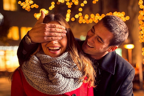 Романтическое свидание на крыше в Москве. Ultra Подарки. Купить романтическое свидание на крыше в Москве. Подарите самым близким незабываемые моменты и почувствуйте друг друга ещё ближе. Сервис UltraPodarki.ru 8 800 505 95 30. Романтическое свидание на крышев Москве, свидание на крышев Москве, свидание, сертификат на свидание на крыше, сертификат на свидание в Москве, купить свидание на крыше, купить свидание Москва