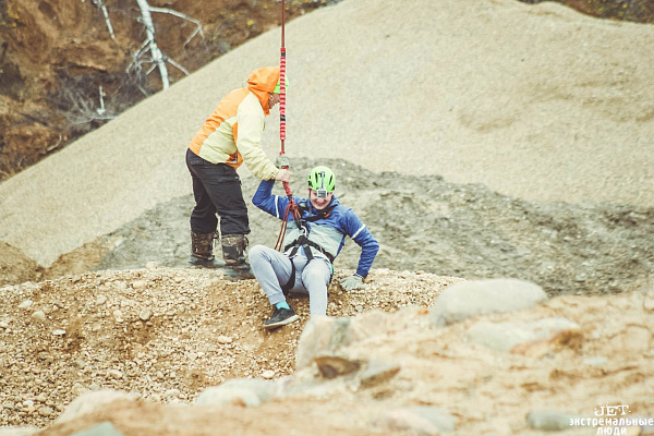 Роупджампинг - прыжки с верёвкой в Москве. Подарочные сертификаты Ultra Подарки. Роупджампинг в Москве - Экстремальный оригинальный подарок или подарочный сертификат на Роупджампинг - прыжки с верёвкой. Сервис UltraPodarki.ru 8-800-505-95-30. роупджампинг Москва, прыжок веревка Москва, роупджампинг, прыжок веревка, прыжок с веревкой, Подарок, подарочный сертификат, экстрим, экстремальный подарок