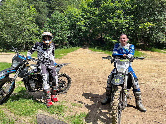 Прокат мотоциклов. Подарочные сертификаты Ultra Подарки Москва. Купить оригинальный подарок или подарочный сертификат на Прокат мотоциклов. Сервис UltraPodarki.ru Москва 8 800 505 95 30. 