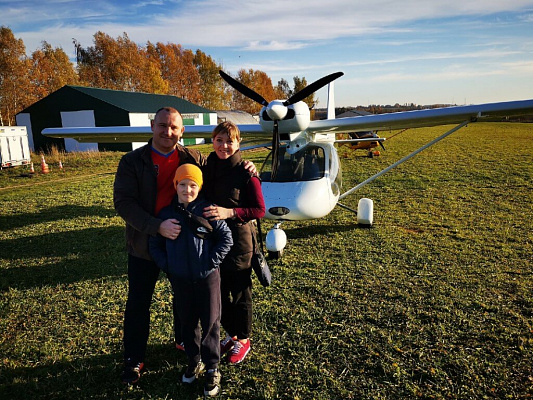 Полет на самолете в Москве. Ultra Подарки. Купить полёт на самолёте в Москве. Испытайте невероятные ощущения от прогулки на самолёте или порадуйте своих близких подарив сертификат на полет в подарок. Сервис UltraPodarki.ru 8 800 505 95 30. полёт на самолёте, сертификат на полёт, цены самолёт, полёт в подарок, реальный полёт, реальный полёт на самолёте, купить полёт Москва, полёт на самолёте Москва, сертификат на полёт Москва, цены полёт Москва