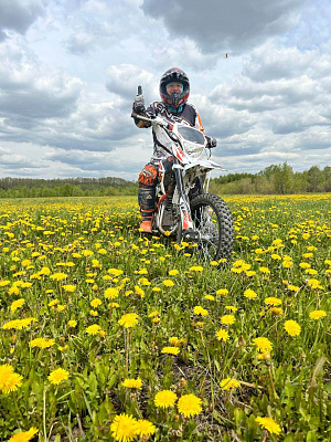 Прокат мотоциклов. Подарочные сертификаты Ultra Подарки Москва. Купить оригинальный подарок или подарочный сертификат на Прокат мотоциклов. Сервис UltraPodarki.ru Москва 8 800 505 95 30. 