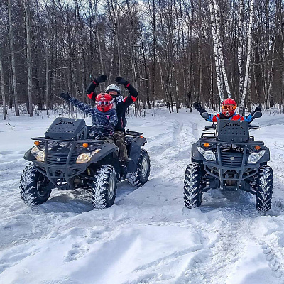 Катание на квадроциклах в Москве. Подарочные сертификаты Ultra Подарки. Подарочный сертификат на катание на квадроциклах в Москве. Закажите прокат квадроциклов и наслаждайтесь активным отдыхом с друзьями. Выбирайте живописные маршруты для езды на квадроциклах. Сервис UltraPodarki.ru 88005059530. Катание на квадроциклах, катание на квадроциклах Москва, прокат квадроциклов, прокат квадроциклов Москва, езда на квадроцикле, езда на квадроцикле Москва, катание на квадроциклах зимой, Катание на квадроциклах летомй, сертификат на катание на квадроциклах, сертификат квадроциклы, сертификат квадроциклы Москва