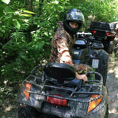 Катание на квадроциклах в Москве. Подарочные сертификаты Ultra Подарки. Подарочный сертификат на катание на квадроциклах в Москве. Закажите прокат квадроциклов и наслаждайтесь активным отдыхом с друзьями. Выбирайте живописные маршруты для езды на квадроциклах. Сервис UltraPodarki.ru 88005059530. Катание на квадроциклах, катание на квадроциклах Москва, прокат квадроциклов, прокат квадроциклов Москва, езда на квадроцикле, езда на квадроцикле Москва, катание на квадроциклах зимой, Катание на квадроциклах летомй, сертификат на катание на квадроциклах, сертификат квадроциклы, сертификат квадроциклы Москва