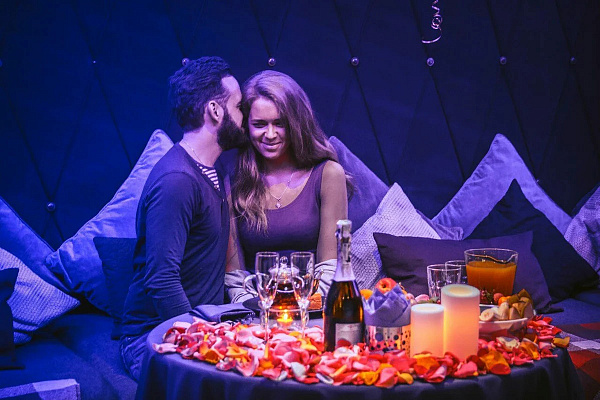 Романтическое свидание в кинотеатре в Москве. Ultra Подарки. Купить романтическое свидание в кинотеатре в Москве. Подарите самым близким незабываемые моменты и признайтесь в искренних чувствах. Сервис UltraPodarki.ru 8-800-505-95-30. Романтическое свидание в кинотеатре в Москве, свидание в Москве, свидание в кинотеатре, сертификат на свидание в кинотеатре, сертификат на свидание в Москве, купить свидание, купить свидание Москва, первое свидание, девушка свидание, хороший кинотеатре, романтический кинотеатре, романтический вечер, романтический ужин, романтические любимому, романтическая музыка