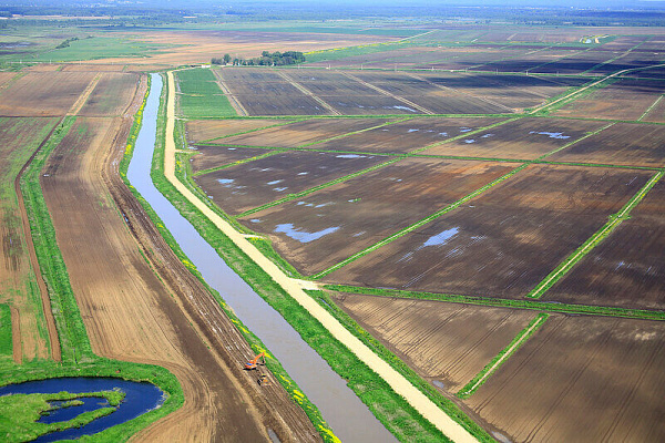 Полет на самолете в Москве. Ultra Подарки. Купить полёт на самолёте в Москве. Испытайте невероятные ощущения от прогулки на самолёте или порадуйте своих близких подарив сертификат на полет в подарок. Сервис UltraPodarki.ru 8 800 505 95 30. полёт на самолёте, сертификат на полёт, цены самолёт, полёт в подарок, реальный полёт, реальный полёт на самолёте, купить полёт Москва, полёт на самолёте Москва, сертификат на полёт Москва, цены полёт Москва
