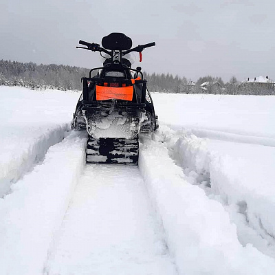 Катание на снегоходах в Москве в подарок. Сервис Ultra Подарки
. Подарочный сертификат на катание на снегоходах в Москве с друзьями. Закажите прокат снегоходов в подарок для мужчины по привлекательным ценам. Живописные маршруты для езды на снегоходах это отличная возможность активного отдыха. Сервис UltraPodarki.ru 8 800 505 95 30. катание на снегоходах, подарочный сертификат на катание на снегоходе, прокат снегоходов, прокат снегоходов Москва, катание на снегоходах Москва, езда на снегоходе
