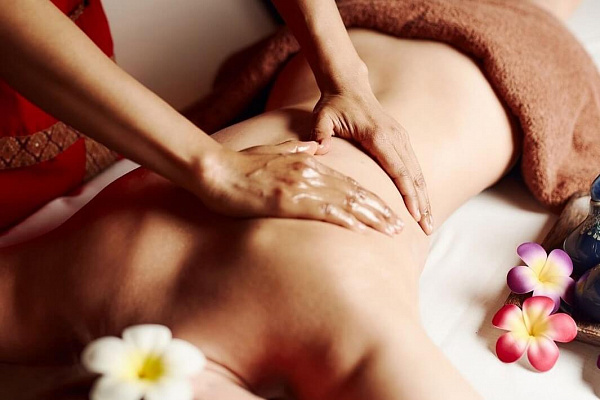 Тайский ойл-массаж в Москве. Сервис Ultra Подарки. Купить тайский ойл-массаж в Москве. Сертификат на посещение массажного салона поможет вам расслабиться и отдохнуть. UltraPodarki.ru 8 800 505 95 30. Тайский ойл массаж, арома массаж, эфирная ароматерапия, oil массаж, ойл массаж, тайский масляный массаж, тайский массаж с маслом, ойл массаж сертификат, тайский ойл массаж в Москве, oil массаж Москва, ойл массаж Москва, масляный массаж Москва, масляный массаж