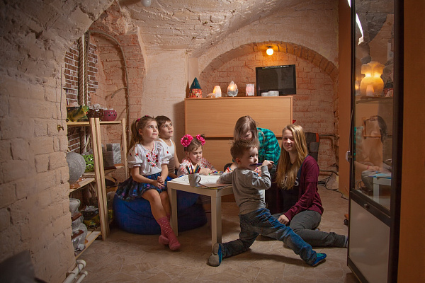 Соляная пещера в Москве. Сервис Ultra Подарки. Соляная пещера в Москве. Испытайте на себе всю пользу галотерапии в настоящей соляной комнате Москвы. Сервис UltraPodarki.ru 8 800 505 95 30. Соляная пещера в Москве, галотерапия Москва, соляная комната Москве, соляная пещера, сеанс соляная пещера Москва, купить сеанс соляная пещера Москва, купить соляная пещера Москва, соляная терапия Москва