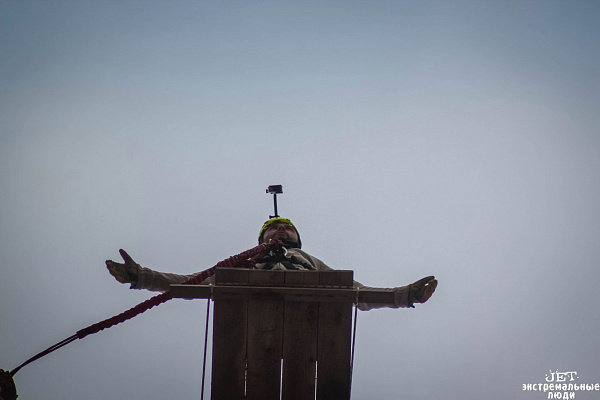 Роупджампинг - прыжки с верёвкой в Москве. Подарочные сертификаты Ultra Подарки. Роупджампинг в Москве - Экстремальный оригинальный подарок или подарочный сертификат на Роупджампинг - прыжки с верёвкой. Сервис UltraPodarki.ru 8-800-505-95-30. роупджампинг Москва, прыжок веревка Москва, роупджампинг, прыжок веревка, прыжок с веревкой, Подарок, подарочный сертификат, экстрим, экстремальный подарок