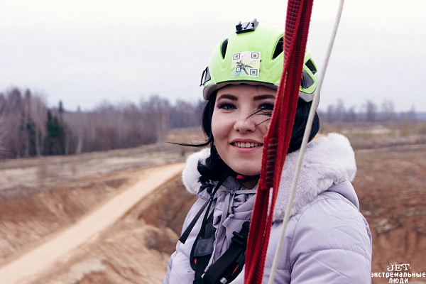 Роупджампинг - прыжки с верёвкой в Москве. Подарочные сертификаты Ultra Подарки. Роупджампинг в Москве - Экстремальный оригинальный подарок или подарочный сертификат на Роупджампинг - прыжки с верёвкой. Сервис UltraPodarki.ru 8-800-505-95-30. роупджампинг Москва, прыжок веревка Москва, роупджампинг, прыжок веревка, прыжок с веревкой, Подарок, подарочный сертификат, экстрим, экстремальный подарок