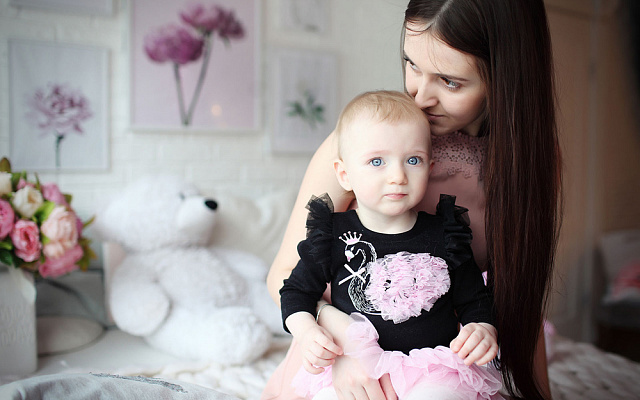 Семейная фотосессия в Москве. Ultra Подарки. Купить семейную фотосессию в Москве. Фотосессия для семьи укрепляет отношения и объединяет всех членов семьи. Сервис UltraPodarki.ru 8 (800) 505 95 30. Семейная фотосессия в Москве, семейная фотосессия, семейная фотосъёмка в Москве, семейная фотосъёмка, фотосессия для семьи Москва, фотосессия для семьи