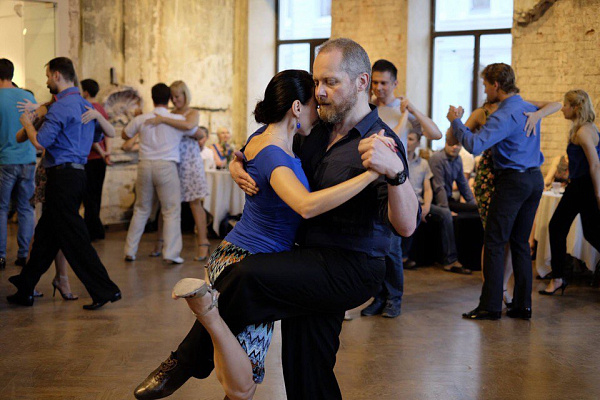 Аргентинского танго. Подарочные сертификаты Ultra Подарки Москва. Купить оригинальный подарок или подарочный сертификат на Аргентинского танго. Сервис UltraPodarki.ru Москва 8 800 505 95 30. 