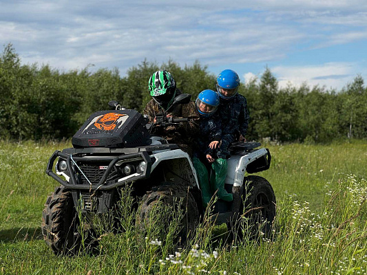 Прокат квадроциклов. Подарочные сертификаты Ultra Подарки Москва. Купить оригинальный подарок или подарочный сертификат на Прокат квадроциклов. Сервис UltraPodarki.ru Москва 8 800 505 95 30. 
