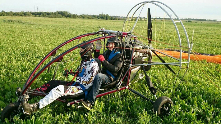 Полёт с инструктором на параплане в Москве. Ultra Подарки. Полёт с инструктором на параплане в Москве. Попробуйте полёт на двухместном параплане над столицей. Сервис: UltraPodarki.ru 8 800 505 95 30. Полёт на параплане, полёт на параплане Москва, полёт с инструктором на параплане Москва, полёт с инструктором на параплане, параплан Москва, параплан, парапланеризм Москва, купить параплан Москва