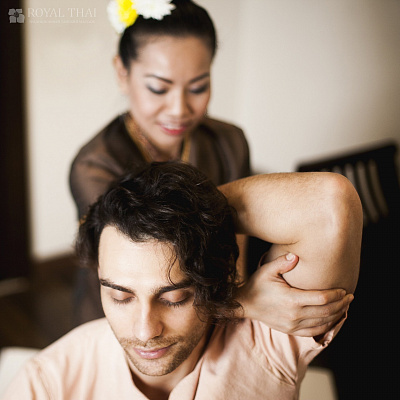 Традиционный тайский массаж в Москве. Сервис Ultra Подарки. Традиционный тайский массаж в Москве. Попробуйте настоящий тайский массаж в массажном салоне Москвы. Сервис UltraPodarki.ru 8 800 505 95 30. Традиционный тайский массаж Москва, тайский массаж Москва цена, услуга массаж Москва, профессиональный массаж Москва, спа салон Москва, массажный салон Москва, тайский массаж Москва, традиционный тайский массаж, купить массаж Москва