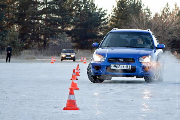 Контраварийное вождение в Москве. Ultra Подарки. Купить уроки контраварийного вождения в Москве. Научитесь водить машину в любых условиях! Сервис UltraPodarki.ru 8 800 505 95 30. Контраварийное вождение Москва, контраварийное вождение, экстремальное вождение Москва, экстремальное вождение, обучение вождению Москва, обучение вождению, вождение Москва, вождение,  курс вождения Москва, курс вождения, курсы экстремальное вождения Москва, курсы экстремального вождения, обучение в автошколе Москва, обучение в автошколе