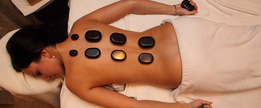 Стоун-массаж. Подарочные сертификаты Ultra Подарки Москва. Купить оригинальный подарок или подарочный сертификат на Стоун-массаж. Сервис UltraPodarki.ru Москва 8 800 505 95 30. 