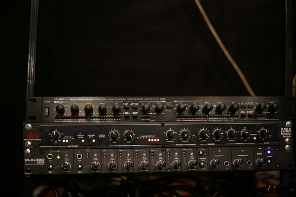 Написание текста "песни". Подарочные сертификаты Ultra Подарки Москва. Купить оригинальный подарок или подарочный сертификат на Написание текста "песни". Сервис UltraPodarki.ru Москва 8 800 505 95 30. 