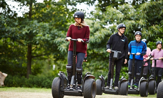 Катание на Сегвеях в Москве. Ultra Подарки. Купить катание на Сигвеях в Москве. Насладитесь приятной поездкой по столице без пробок и усталости. Сервис UltraPodarki.ru 8 800 505 95 30. Сигвей Москва, сигвей, катание на сигвей Москва, катание на сигвей, купить сигвей Москва, купить сигвей, сигвей цена Москва, сигвей цена, гироскутер сигвей #Мсоква#, гироскутер сигвей, мини сгивей Москва, мини сигвей, аренда сигвей Москва, аренда сигвей, прокат сигвей Москва, прокат сигвей, сегвей Москва, сегвей