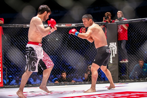 Смешанные единоборства в Москве. Сервис Ultra Подарки. Купить подарочный сертификат на смешанные единоборства в Москве. Опытные инструкторы обучат вас ММА. Сервис UltraPodarki.ru 8 800 505 95 30. Смешанные единоборства, бои без правил, ММА, смешанные единоборства в Москве, UFC, смешанные боевые искусства, бои без правил Москва, UFC Москва, смешанные боевые искусства Москва, ММА Москва, занятия ММА Москва
