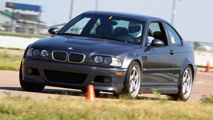 Контраварийное вождение в Москве. Ultra Подарки. Купить уроки контраварийного вождения в Москве. Научитесь водить машину в любых условиях! Сервис UltraPodarki.ru 8 800 505 95 30. Контраварийное вождение Москва, контраварийное вождение, экстремальное вождение Москва, экстремальное вождение, обучение вождению Москва, обучение вождению, вождение Москва, вождение,  курс вождения Москва, курс вождения, курсы экстремальное вождения Москва, курсы экстремального вождения, обучение в автошколе Москва, обучение в автошколе