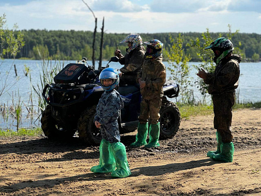 Прокат квадроциклов. Подарочные сертификаты Ultra Подарки Москва. Купить оригинальный подарок или подарочный сертификат на Прокат квадроциклов. Сервис UltraPodarki.ru Москва 8 800 505 95 30. 