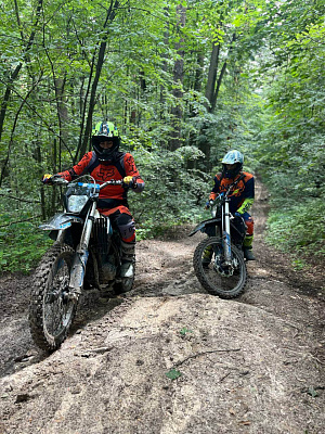 Прокат мотоциклов. Подарочные сертификаты Ultra Подарки Москва. Купить оригинальный подарок или подарочный сертификат на Прокат мотоциклов. Сервис UltraPodarki.ru Москва 8 800 505 95 30. 