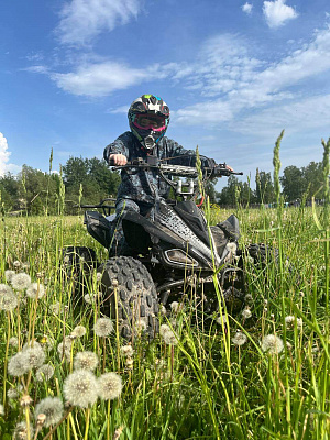 Прокат квадроциклов. Подарочные сертификаты Ultra Подарки Москва. Купить оригинальный подарок или подарочный сертификат на Прокат квадроциклов. Сервис UltraPodarki.ru Москва 8 800 505 95 30. 