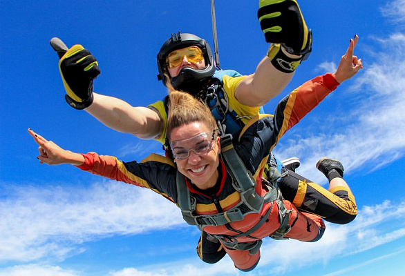 Купить прыжок с парашютом в тандеме в Москве. Ultra Подарки. Купите сертификат на прыжок с парашютом в тандеме в Москве, откройте мир новых впечатлений. Сервис UltraPodarki.ru 8 800 505 95 30. Прыжок с парашютом, прыжок с парашютом в Москве, прыжок с парашютом стоит, прыжок с парашютом в Москве стоит, прыжок с парашютом с инструктором, прыжок с парашютом с инструктором Москва, прыжок с парашютом цена, прыжок с парашютом цена Москва, сертификат на прыжок с парашютом, сертификат на прыжок с парашютом Москва, прыжок с парашютом в тандеме, прыжок с парашютом в тандеме Москва, купить сертификат на прыжок с парашютом Москва