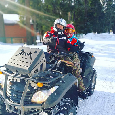 Катание на квадроциклах в Москве. Подарочные сертификаты Ultra Подарки. Подарочный сертификат на катание на квадроциклах в Москве. Закажите прокат квадроциклов и наслаждайтесь активным отдыхом с друзьями. Выбирайте живописные маршруты для езды на квадроциклах. Сервис UltraPodarki.ru 88005059530. Катание на квадроциклах, катание на квадроциклах Москва, прокат квадроциклов, прокат квадроциклов Москва, езда на квадроцикле, езда на квадроцикле Москва, катание на квадроциклах зимой, Катание на квадроциклах летомй, сертификат на катание на квадроциклах, сертификат квадроциклы, сертификат квадроциклы Москва
