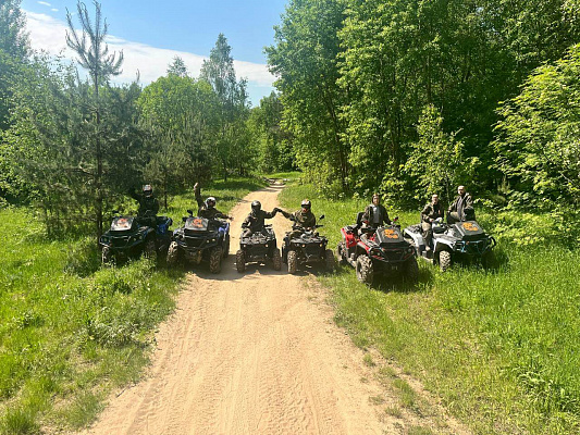 Прокат квадроциклов. Подарочные сертификаты Ultra Подарки Москва. Купить оригинальный подарок или подарочный сертификат на Прокат квадроциклов. Сервис UltraPodarki.ru Москва 8 800 505 95 30. 