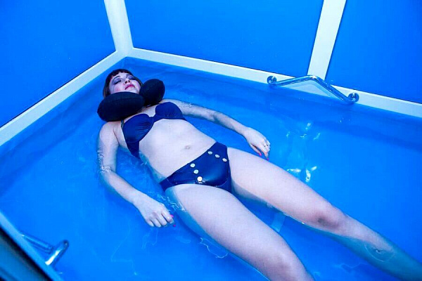 СПА процедура Флоатинг в Москве. Ultra Подарки. Флоатинг в Москве. Испытайте настоящее расслабление от СПА процедуры флоатинг в флотационной камере. Сервис: UltraPodarki.ru 8-800-505-95-30. Флоатинг Москва, флоатинг, купить флоатинг, купить флоатинг в Москве, СПА процедура флоатинг в Москве, флотационная камера, флотационный резервуар, сеанс, флоатинга Москва, Флёр