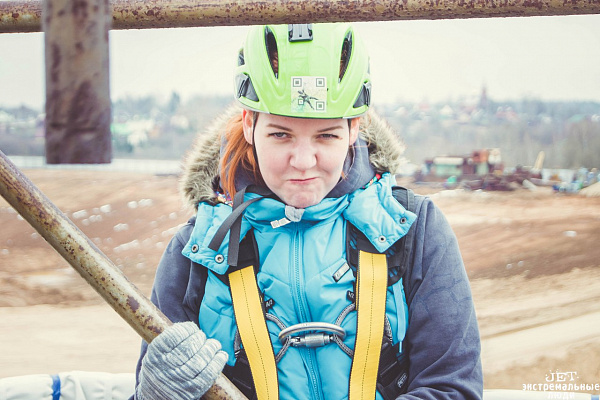 Роупджампинг - прыжки с верёвкой в Москве. Подарочные сертификаты Ultra Подарки. Роупджампинг в Москве - Экстремальный оригинальный подарок или подарочный сертификат на Роупджампинг - прыжки с верёвкой. Сервис UltraPodarki.ru 8-800-505-95-30. роупджампинг Москва, прыжок веревка Москва, роупджампинг, прыжок веревка, прыжок с веревкой, Подарок, подарочный сертификат, экстрим, экстремальный подарок